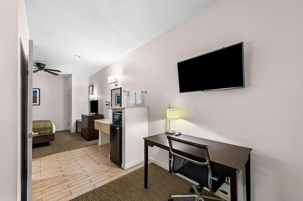 Best Western Delhi Inn Rom bilde
